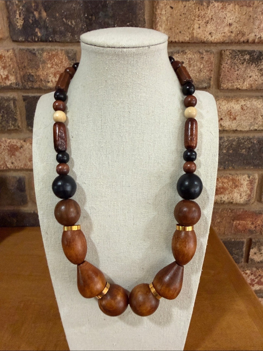 Vintage Wooden Graduated Beaded Necklace